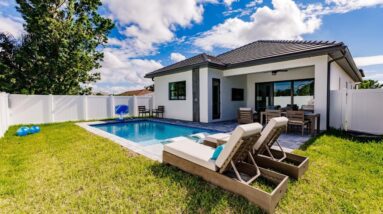 665 109th Ave N, Naples, FL