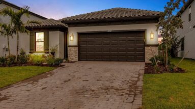 16247 Hidden Oak Lp, Bradenton, FL