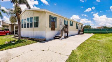 2100 Kings Highway, Port Charlotte, FL