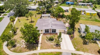 3332 Lucerne Terrace, Port Charlotte, FL